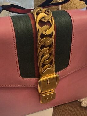 Gucci Pink Leather Shoulder Bag with Gold Chain Accent